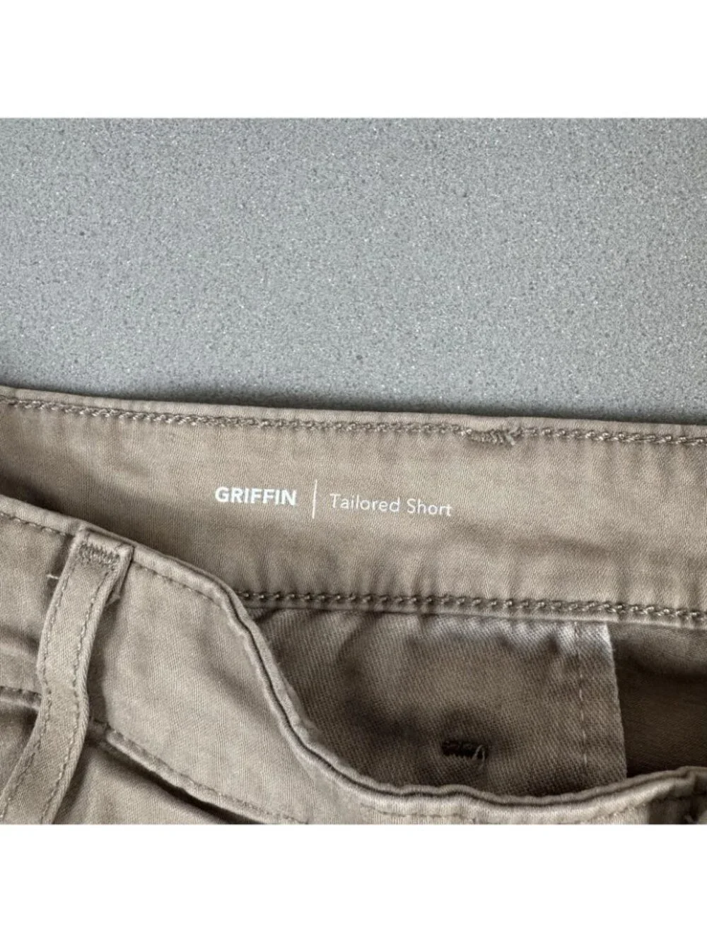 AG Adriano Goldschmied Griffin Shorts Mens Size 40 Beige Chino Stretch Casual